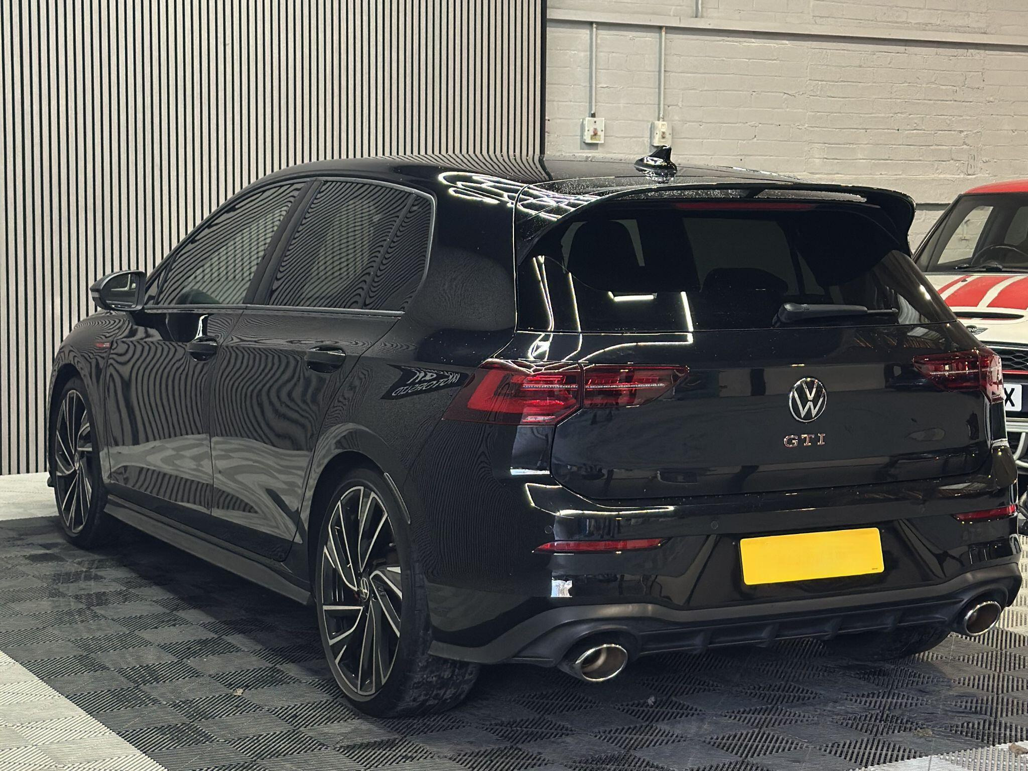 2021 Volkswagen Golf image 6
