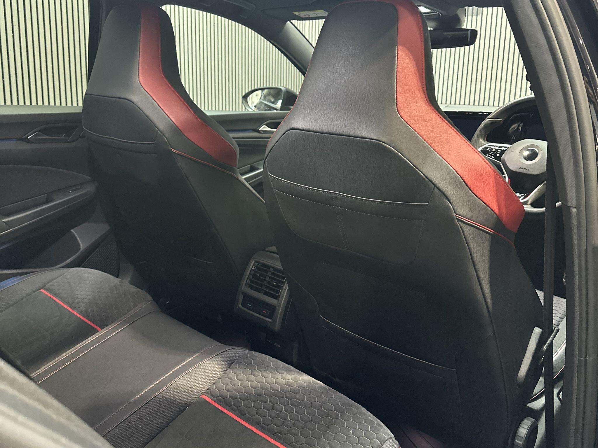 2021 Volkswagen Golf image 16