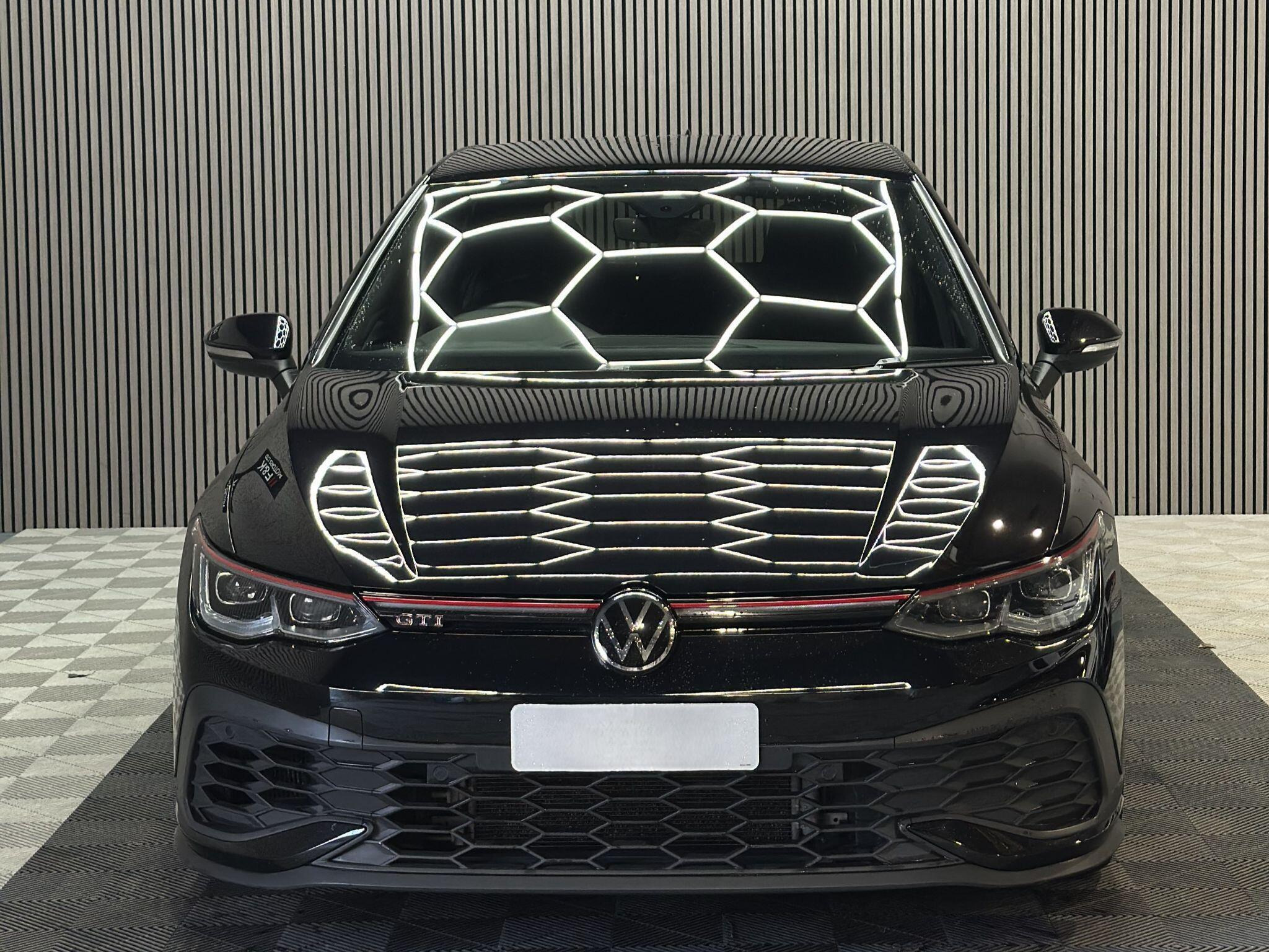 2021 Volkswagen Golf image 2