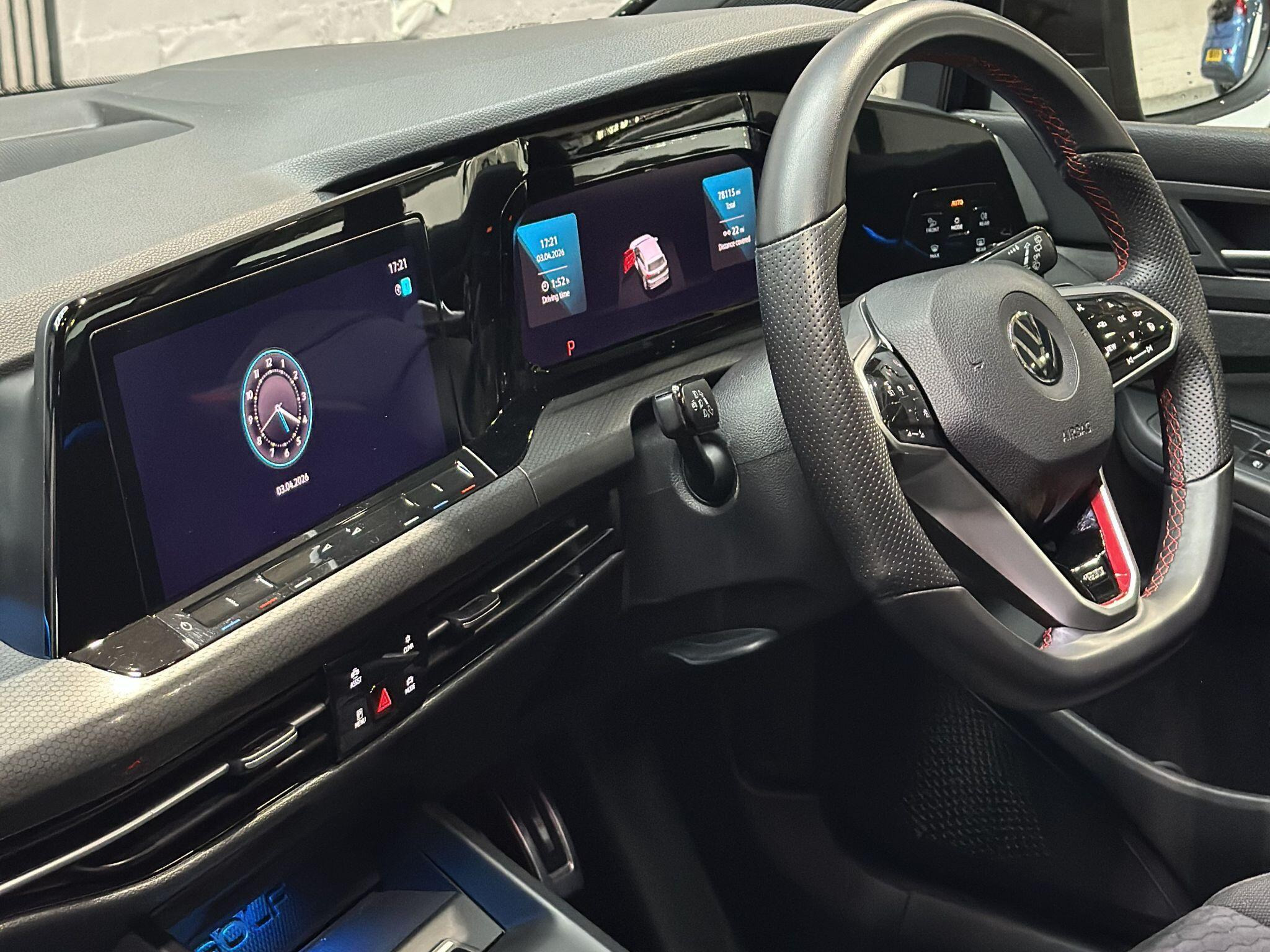 2021 Volkswagen Golf image 17