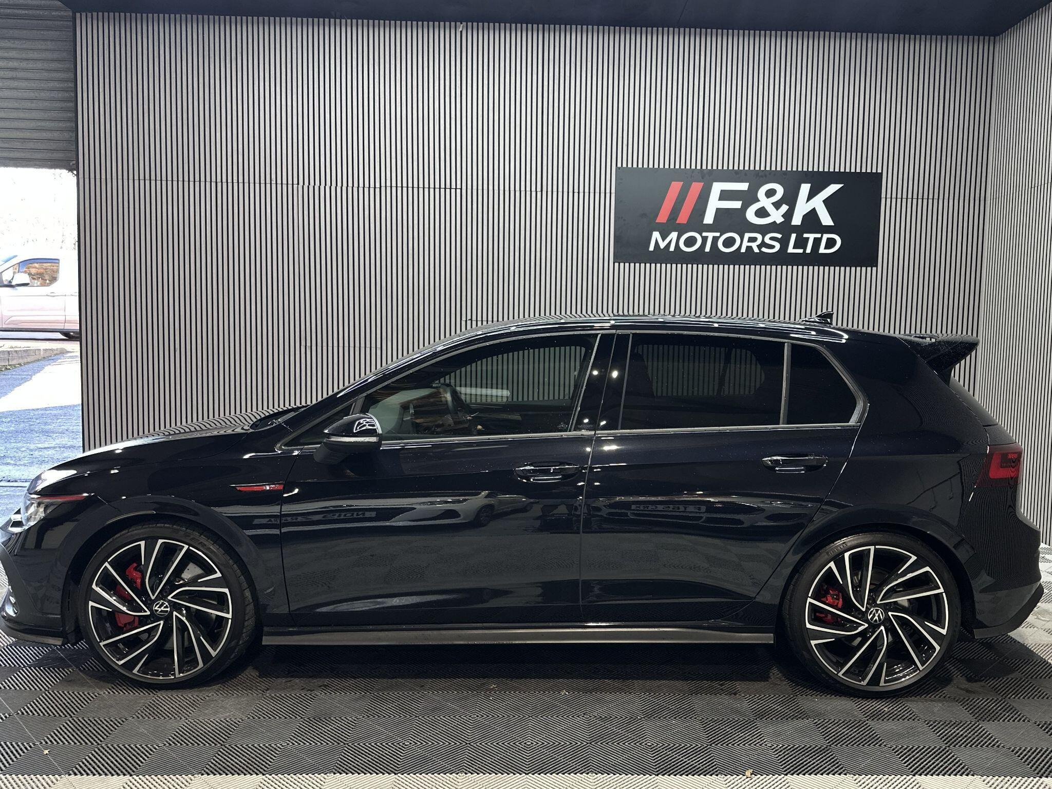 2021 Volkswagen Golf image 3