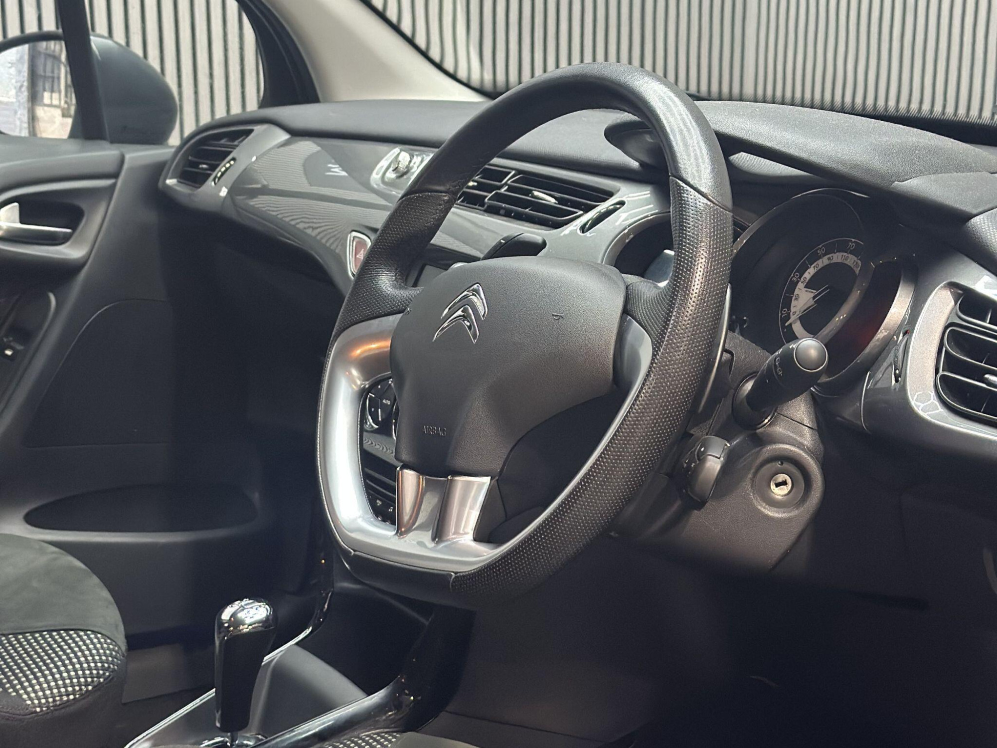 2015 Citroen C3 image 14