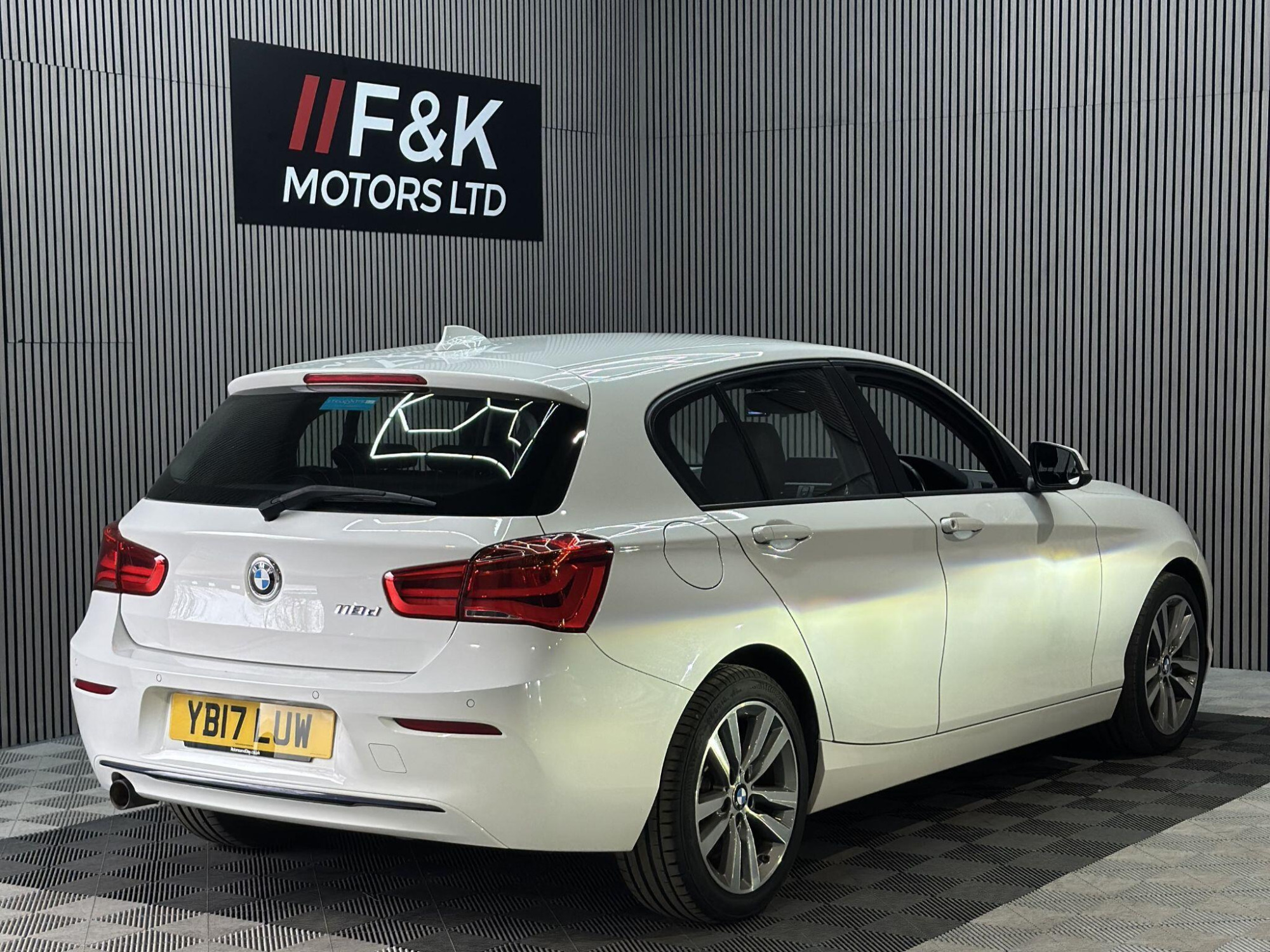 2016 BMW 1 Series image 6