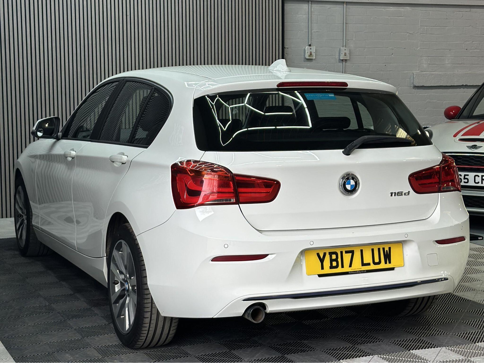 2016 BMW 1 Series image 4