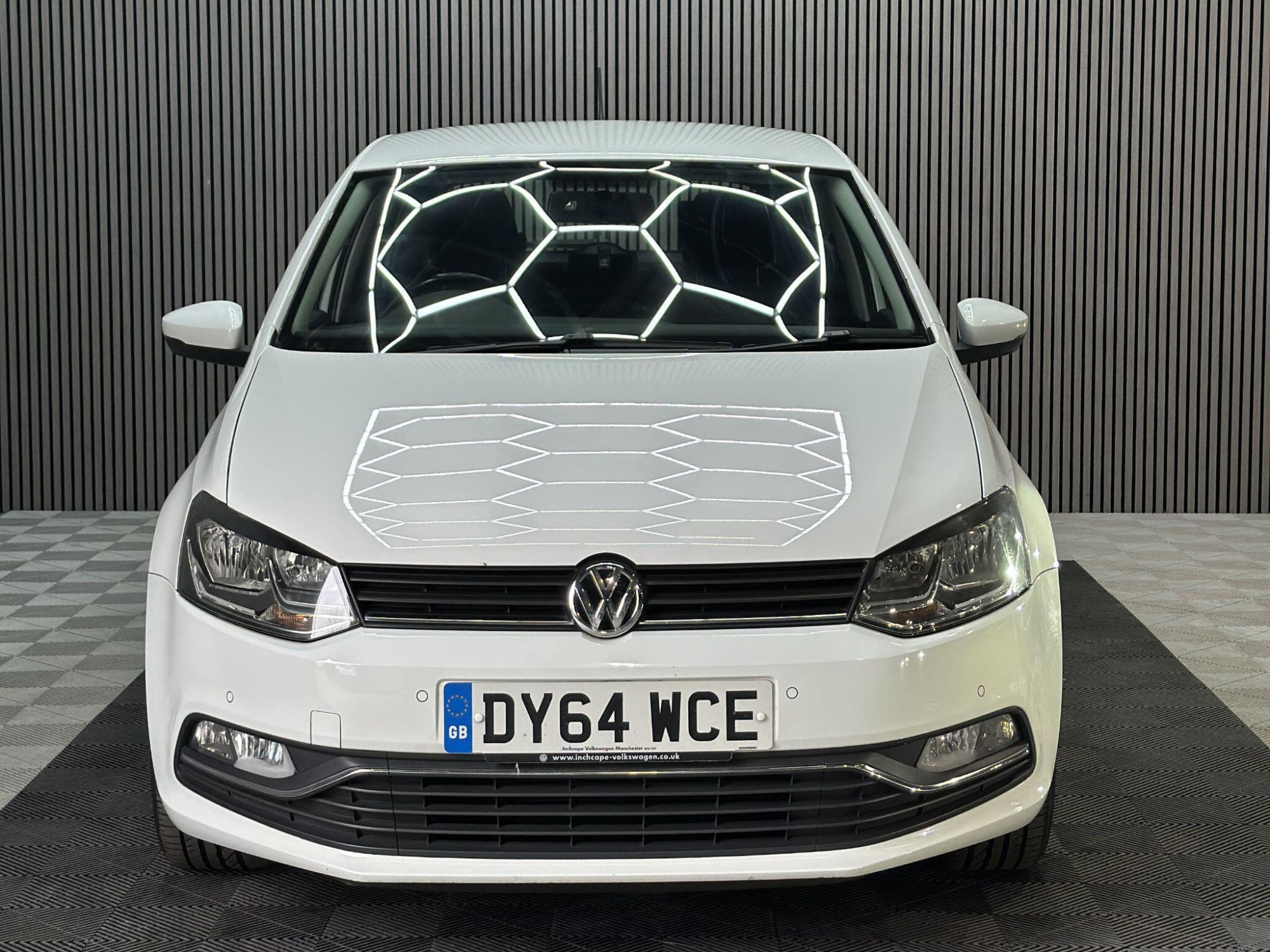 2014 Volkswagen Polo image 2
