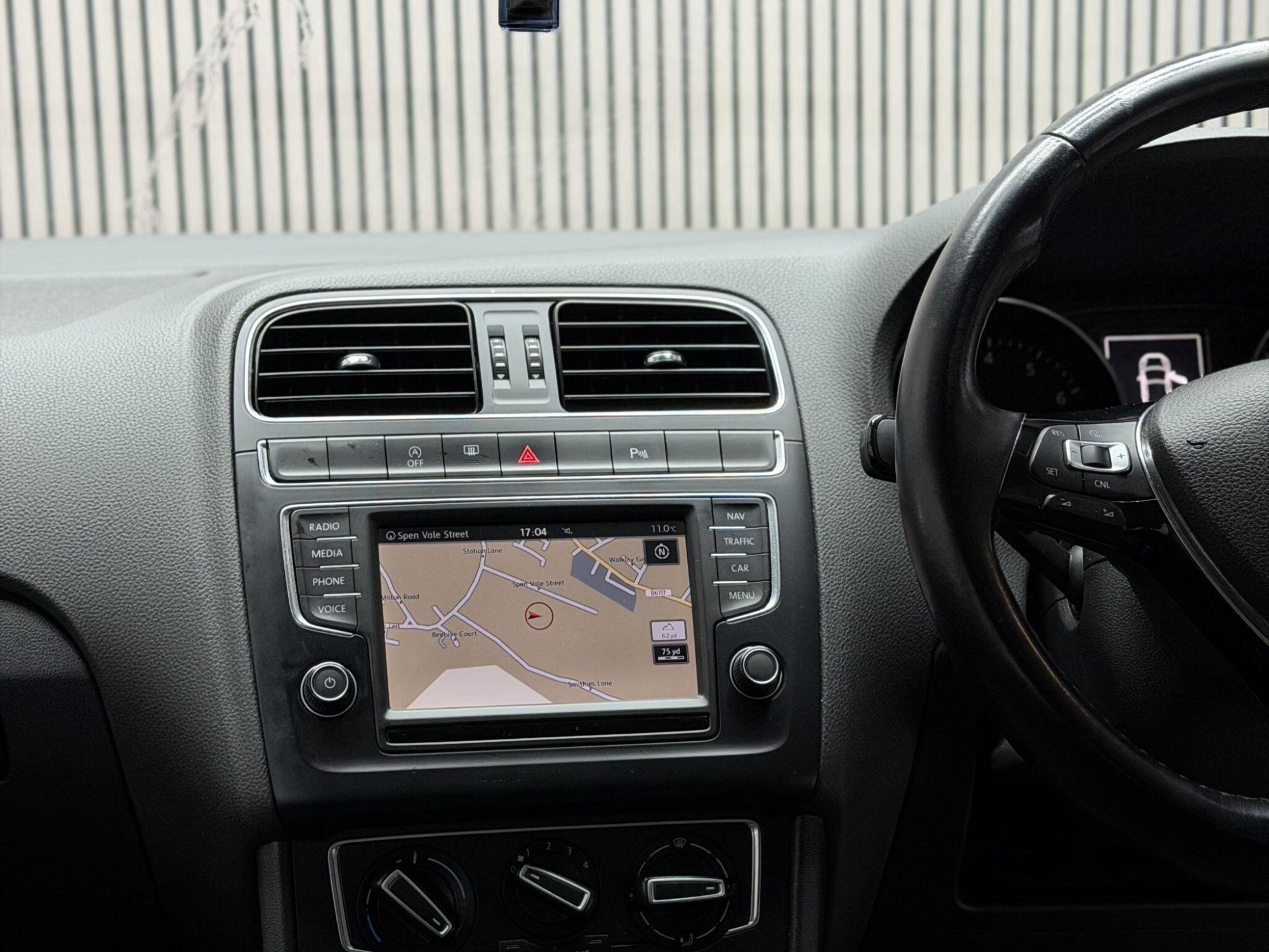 2014 Volkswagen Polo image 15