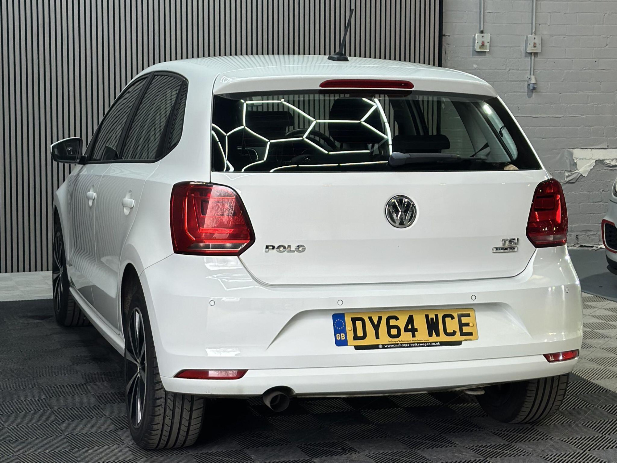 2014 Volkswagen Polo image 8