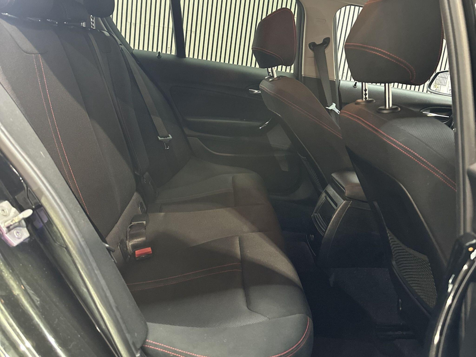 2018 BMW 1 Series image 18
