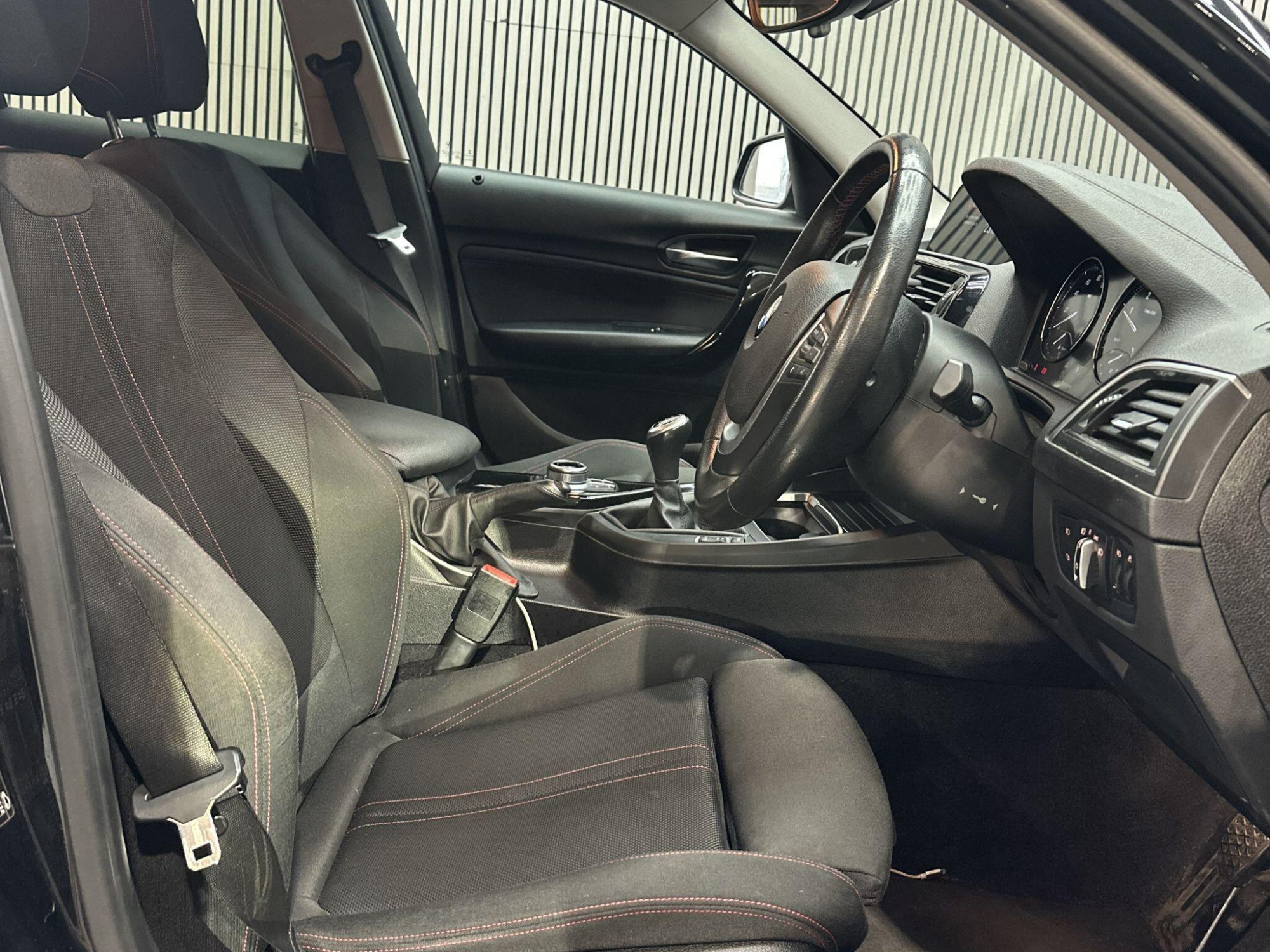 2018 BMW 1 Series image 19