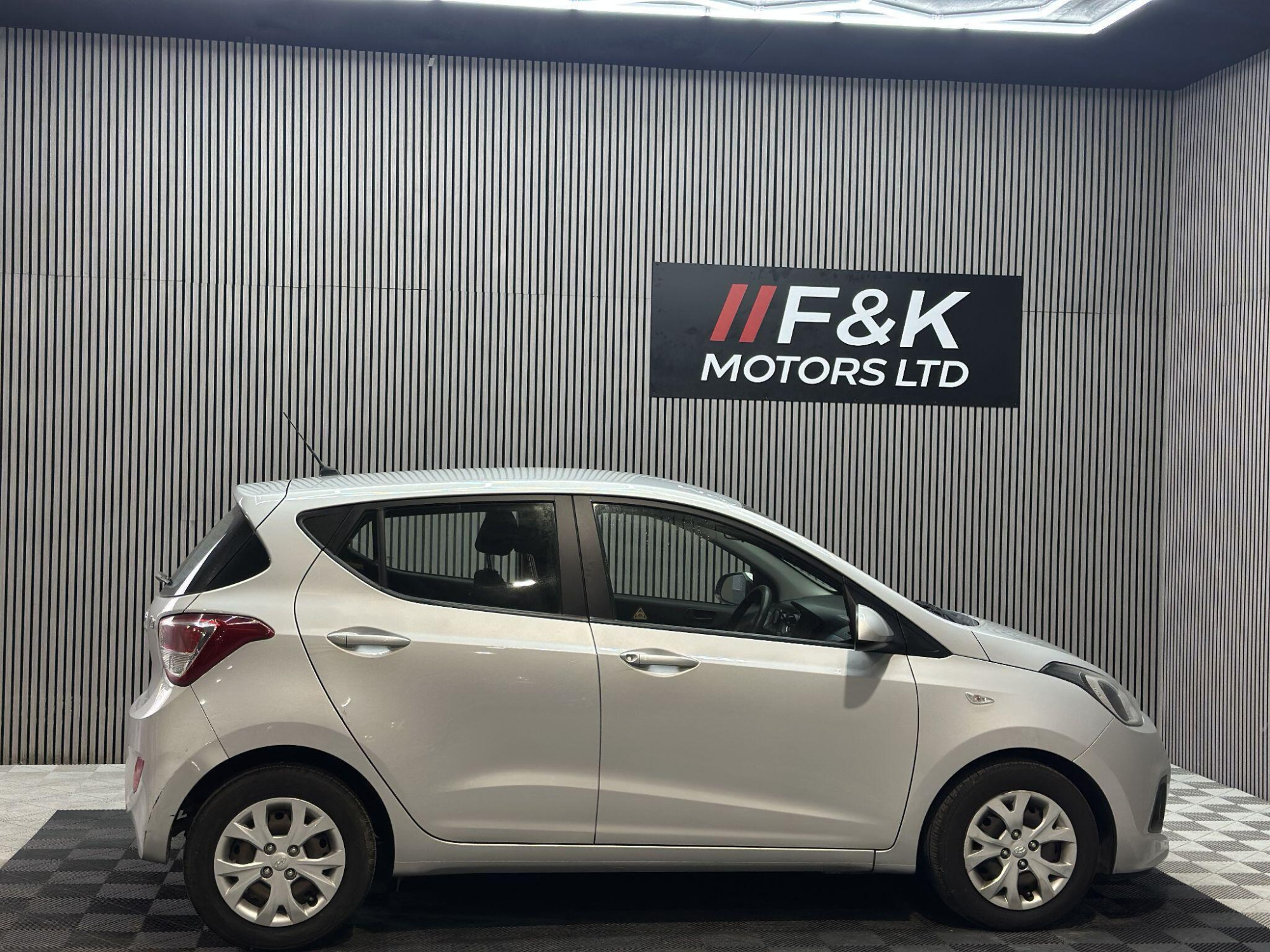 2016 Hyundai i10 image 7