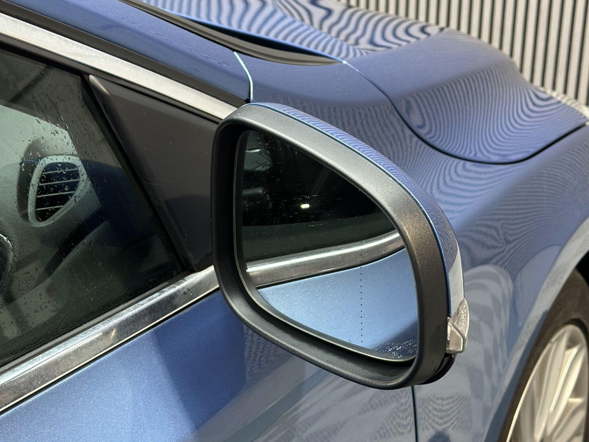 2015 Volvo V40 image 11