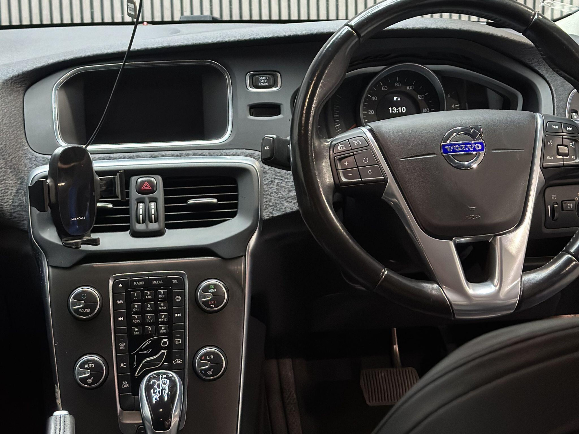 2015 Volvo V40 image 19