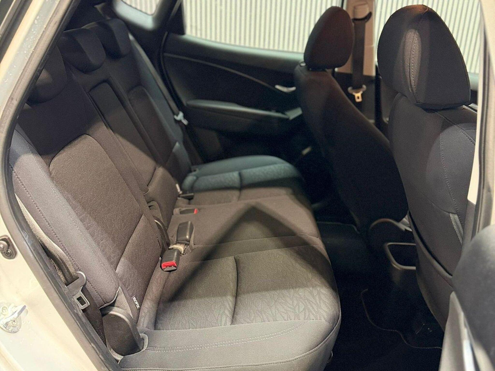 2012 Hyundai ix20 image 6