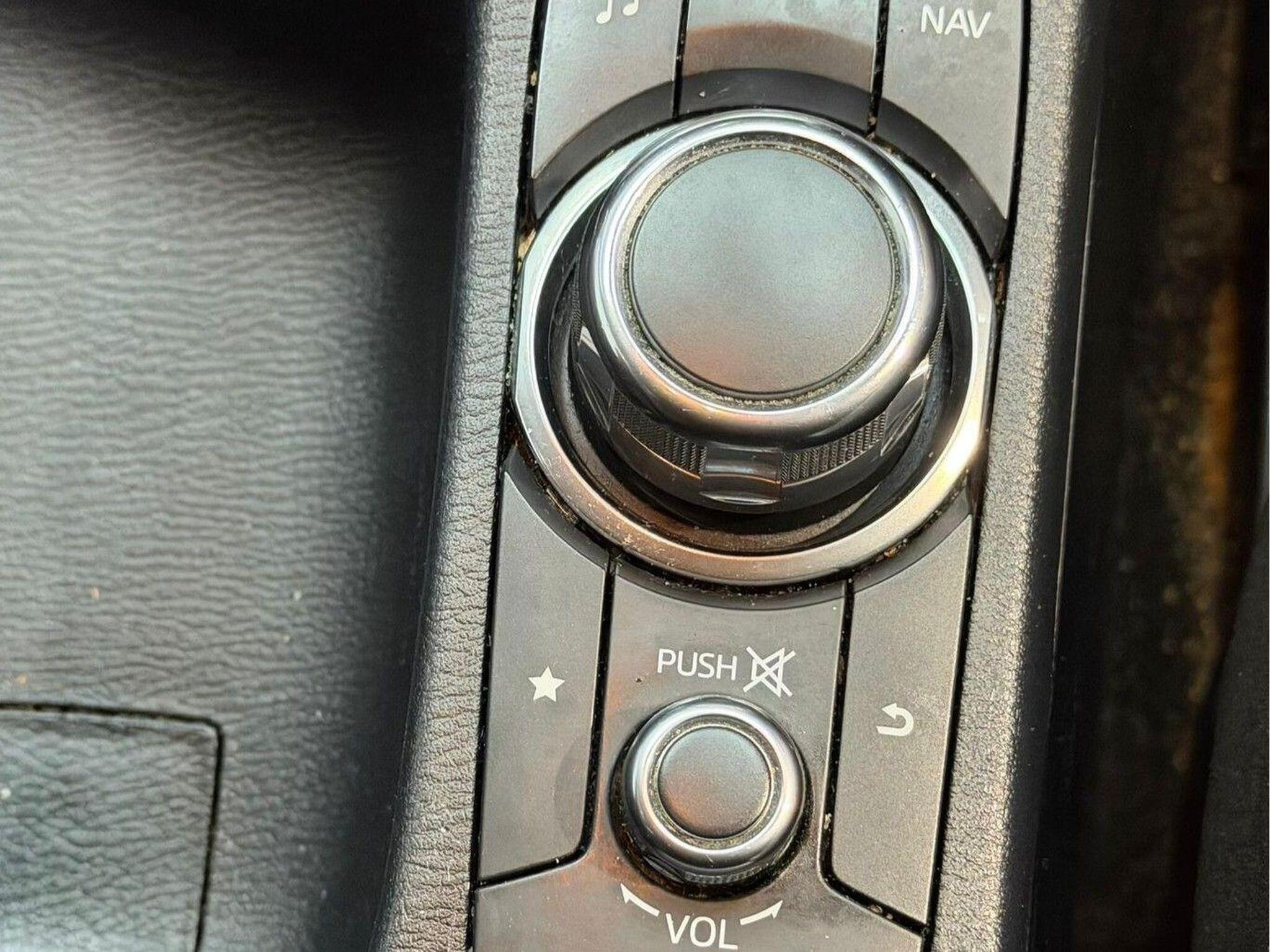 2017 Mazda CX-3 image 18