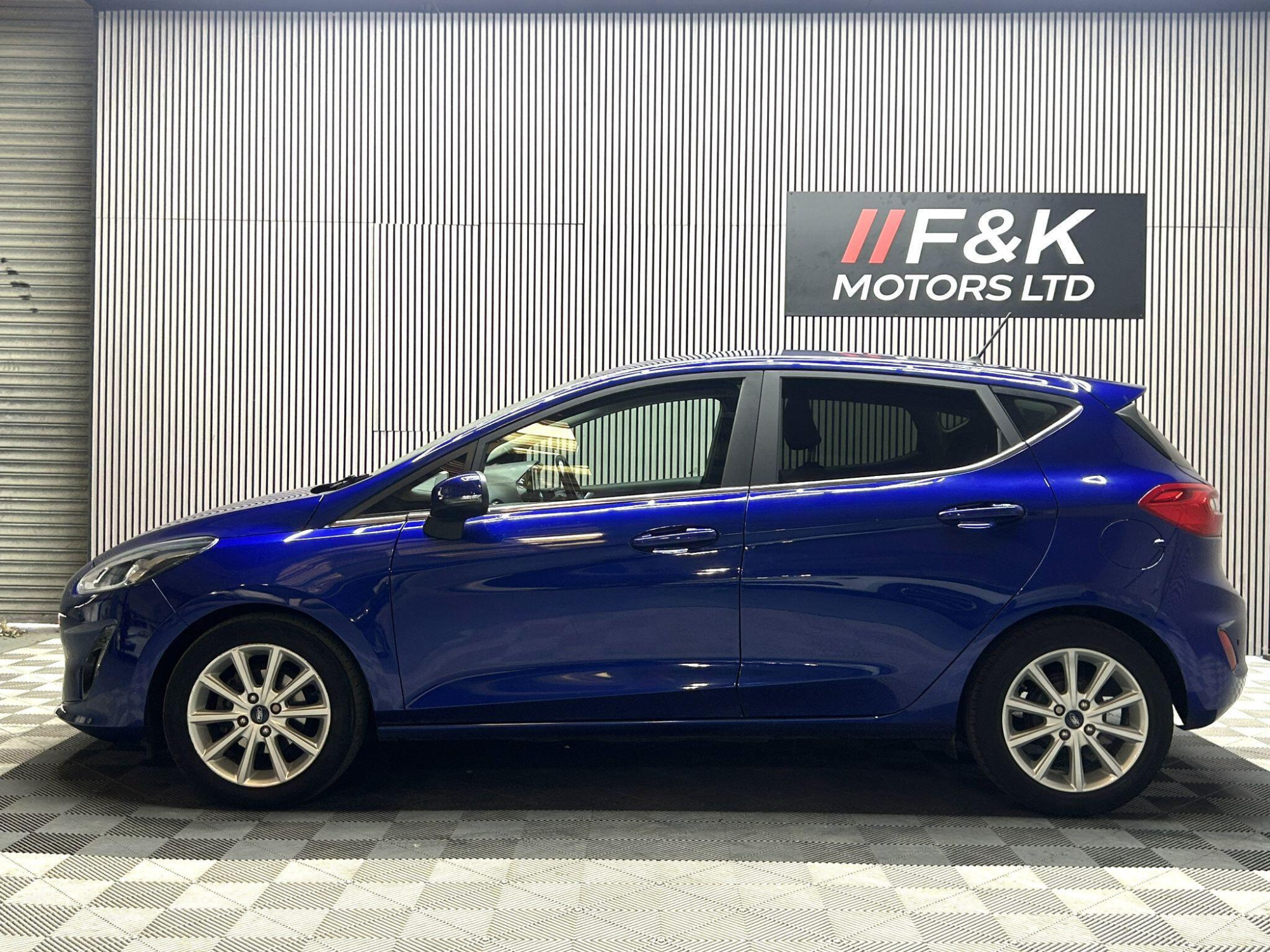 2017 Ford Fiesta image 5