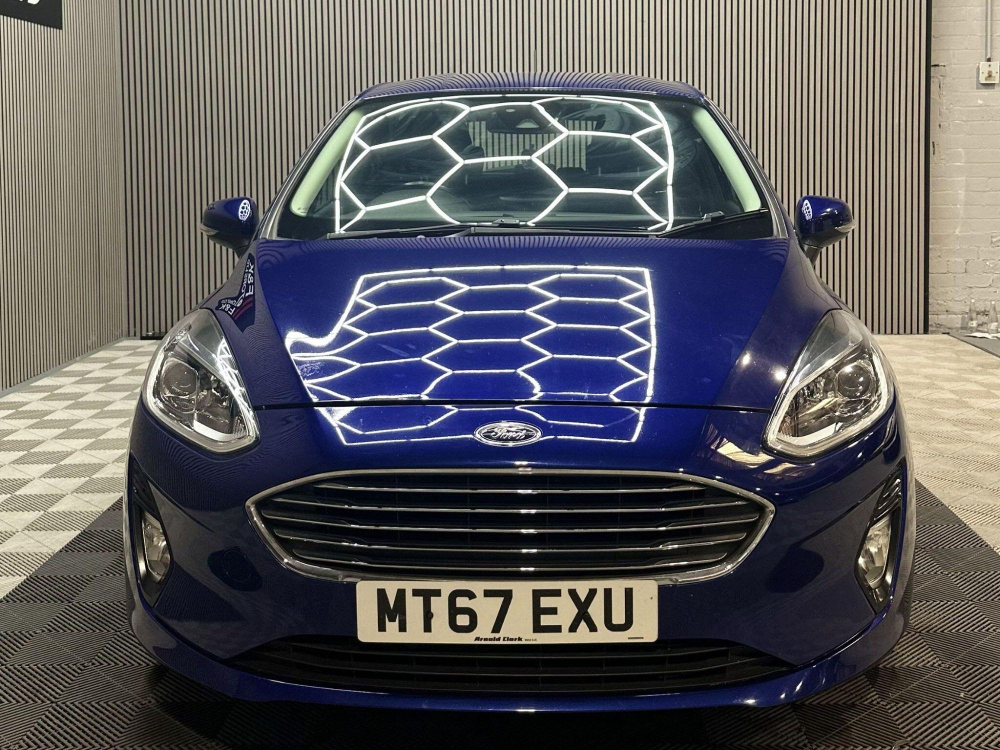 2017 Ford Fiesta image 2