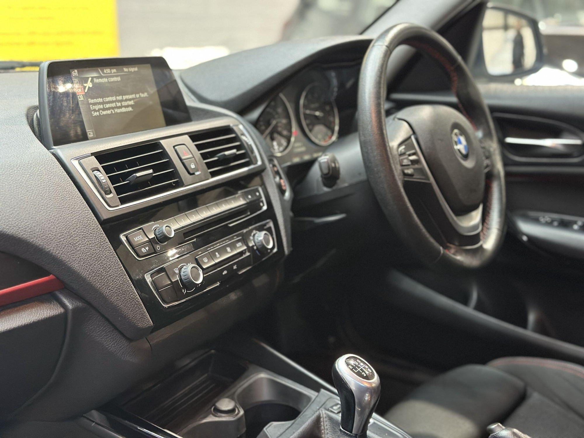 2016 BMW 1 Series image 19
