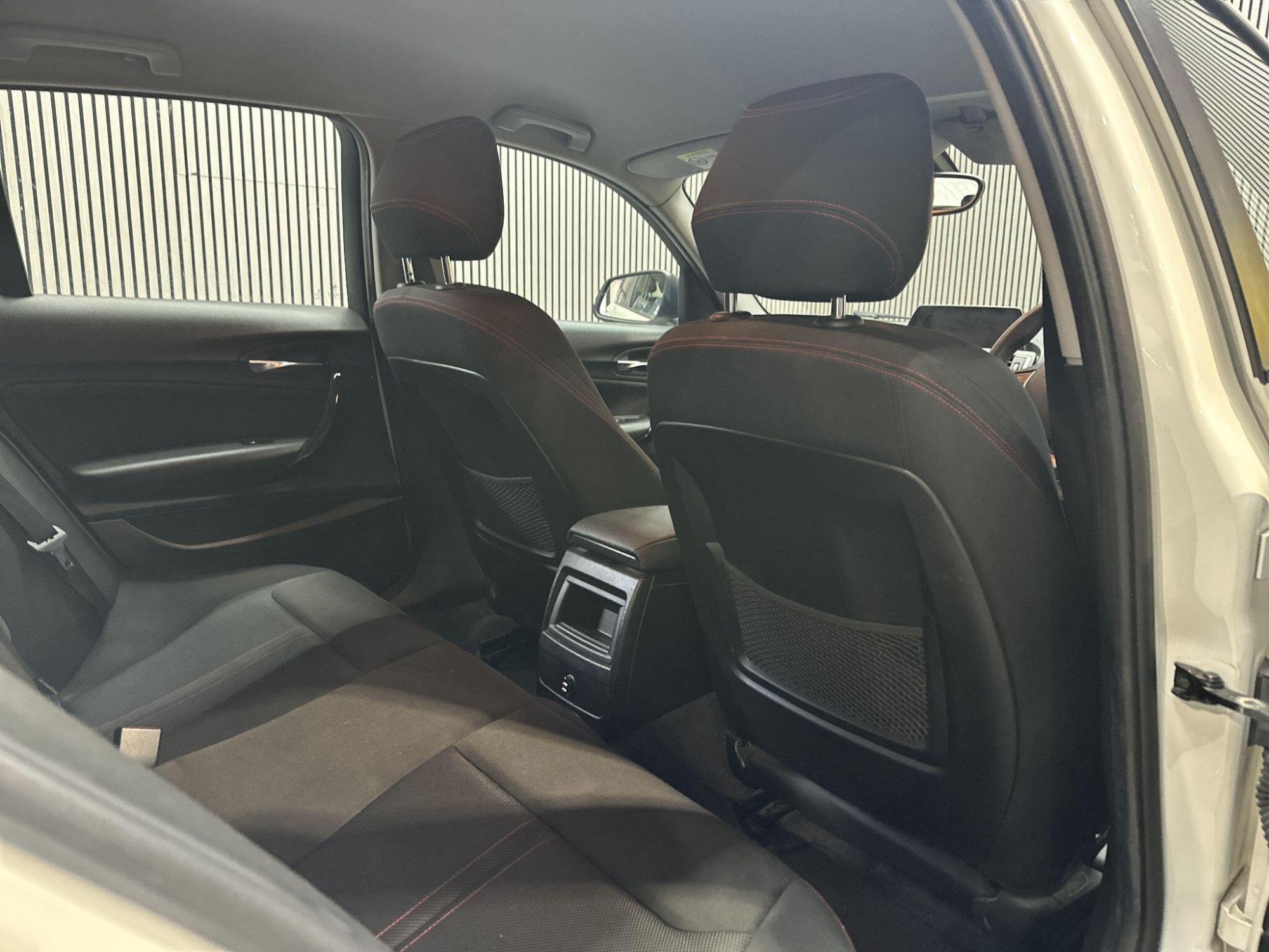 2016 BMW 1 Series image 24