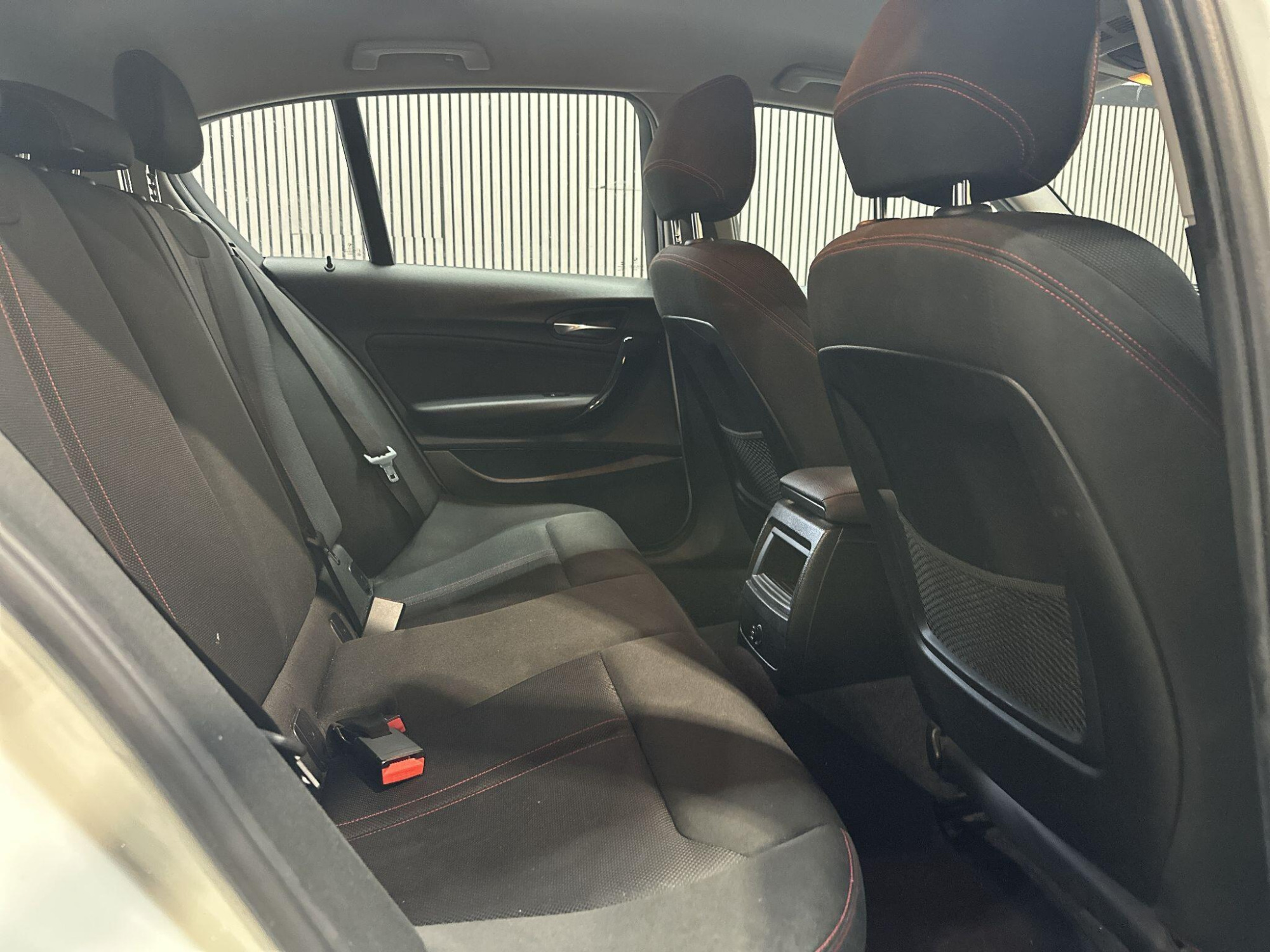 2016 BMW 1 Series image 22