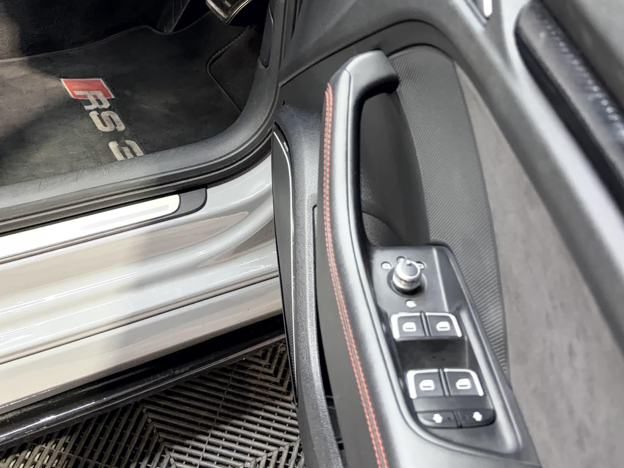 2016 Audi RS3 image 20