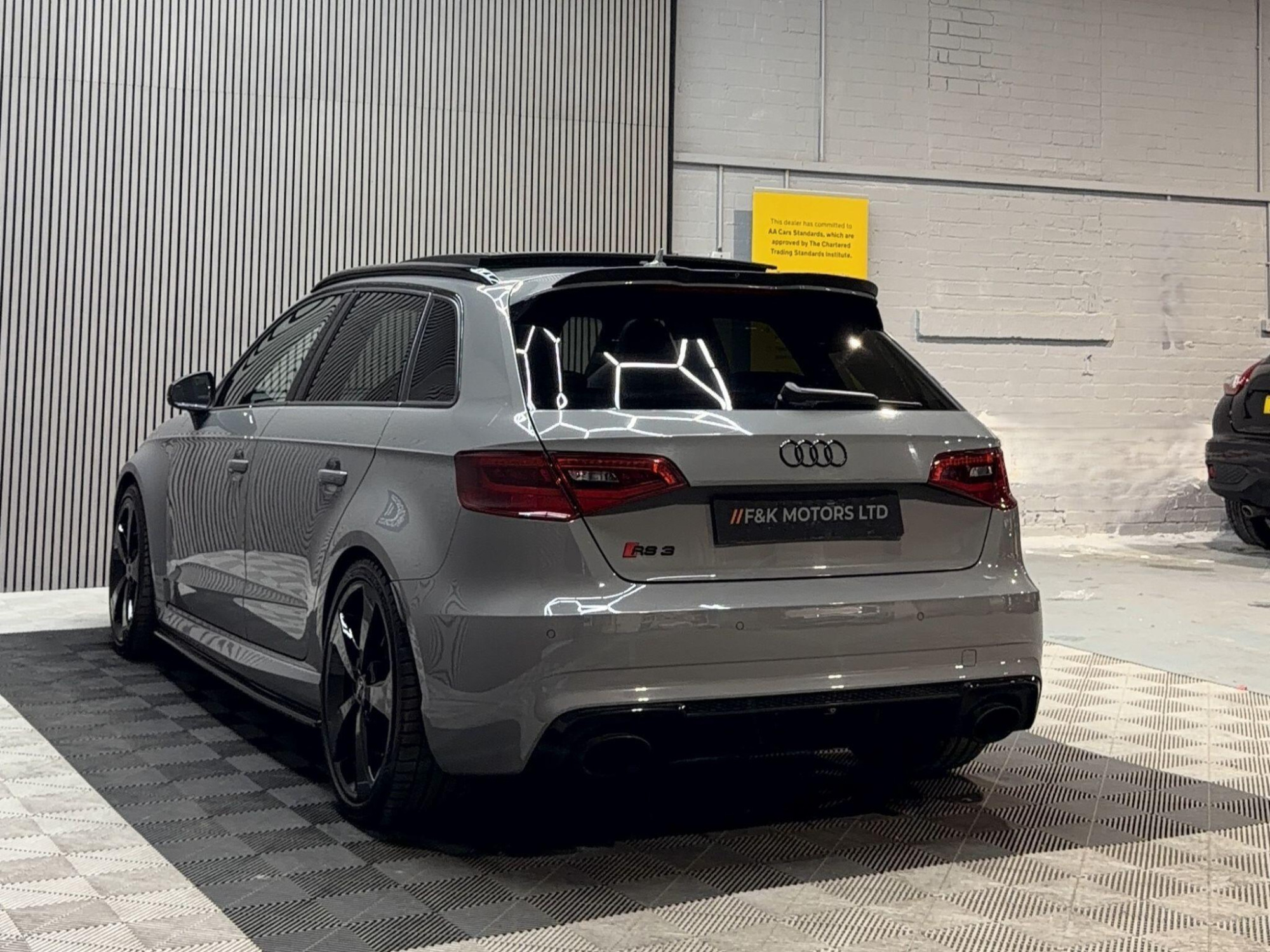 2016 Audi RS3 image 7