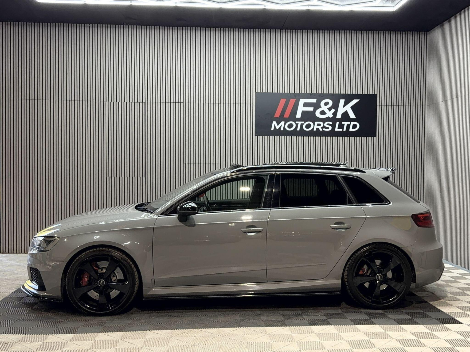 2016 Audi RS3 image 4